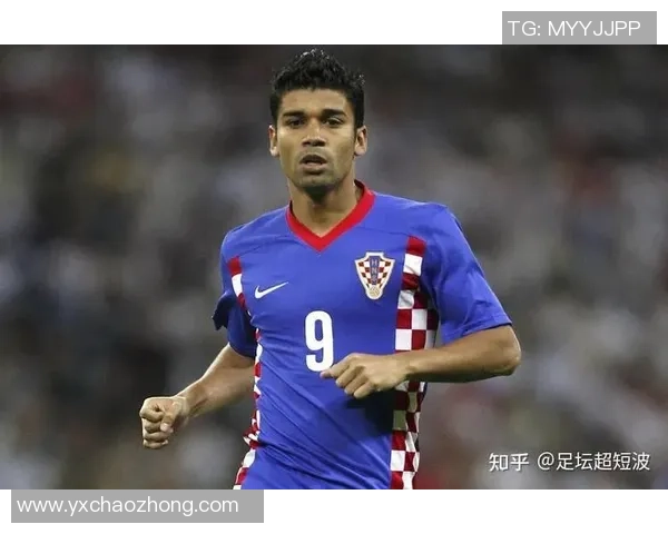 探索足球界的传奇人物谁是身披11号战袍的明星球员